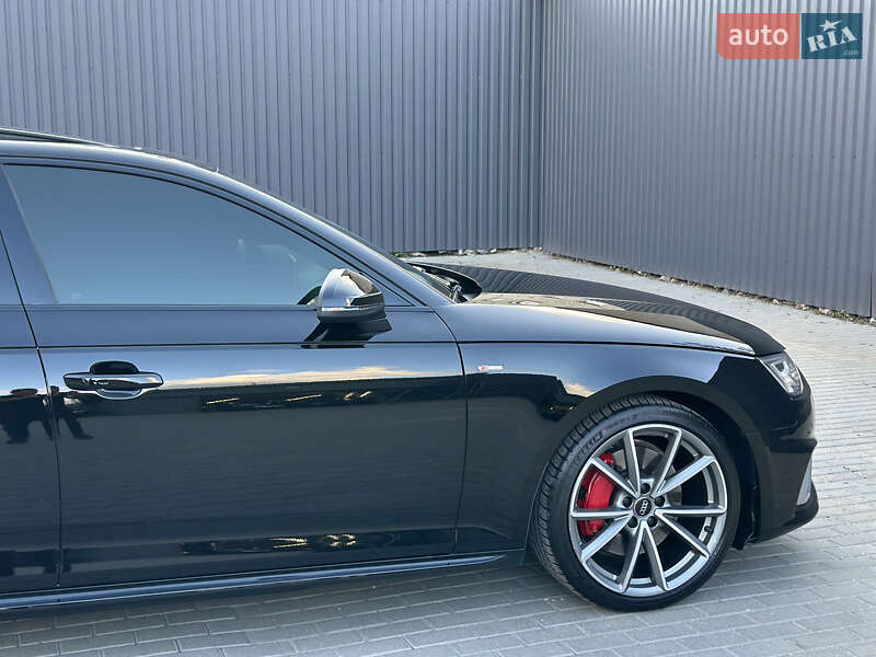 Седан Audi A4 2017 в Харкові