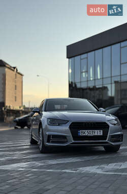 Седан Audi A4 2017 в 