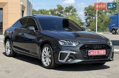 Седан Audi A4 2019 в 