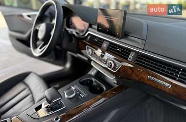 Седан Audi A4 2019 в 