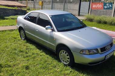 Седан Audi A4 1998 в 