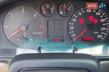 Седан Audi A4 1998 в 