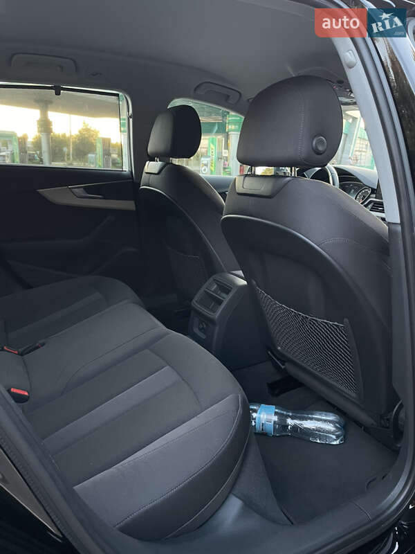 Универсал Audi A4 2022 в Павлограде
