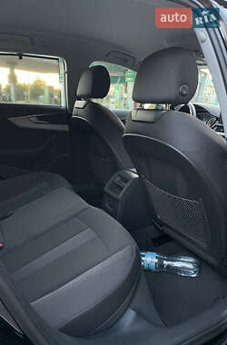 Универсал Audi A4 2022 в 