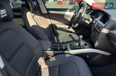 Седан Audi A4 2012 в 