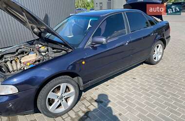 Седан Audi A4 1998 в 