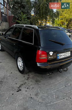Универсал Audi A4 1998 в 