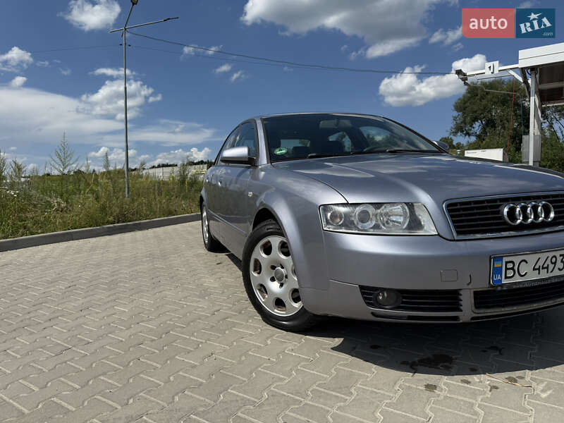Седан Audi A4 2004 в Львове