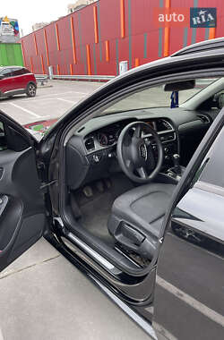 Универсал Audi A4 2012 в 