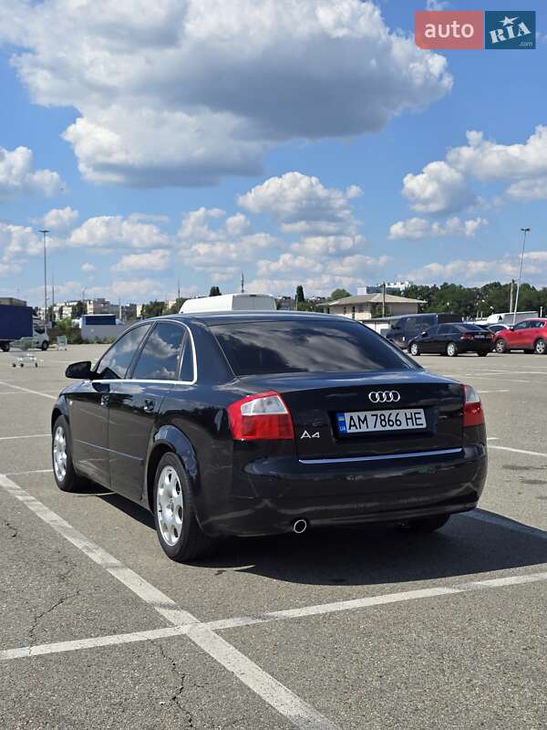 Седан Audi A4 2003 в Киеве