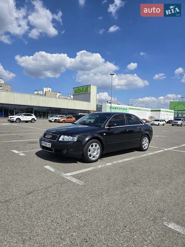 Седан Audi A4 2003 в 