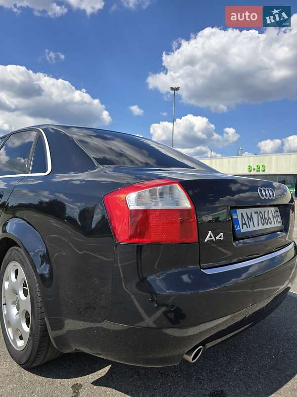 Седан Audi A4 2003 в Киеве