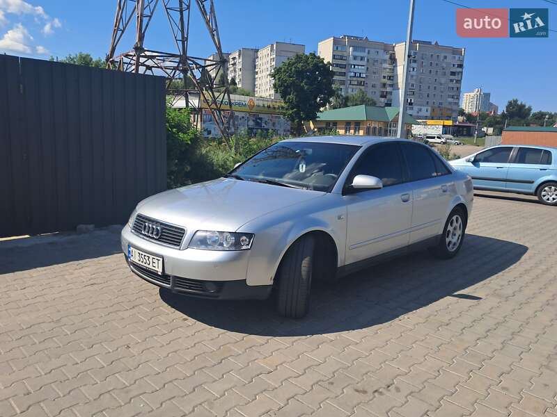 Седан Audi A4 2002 в Вышгороде