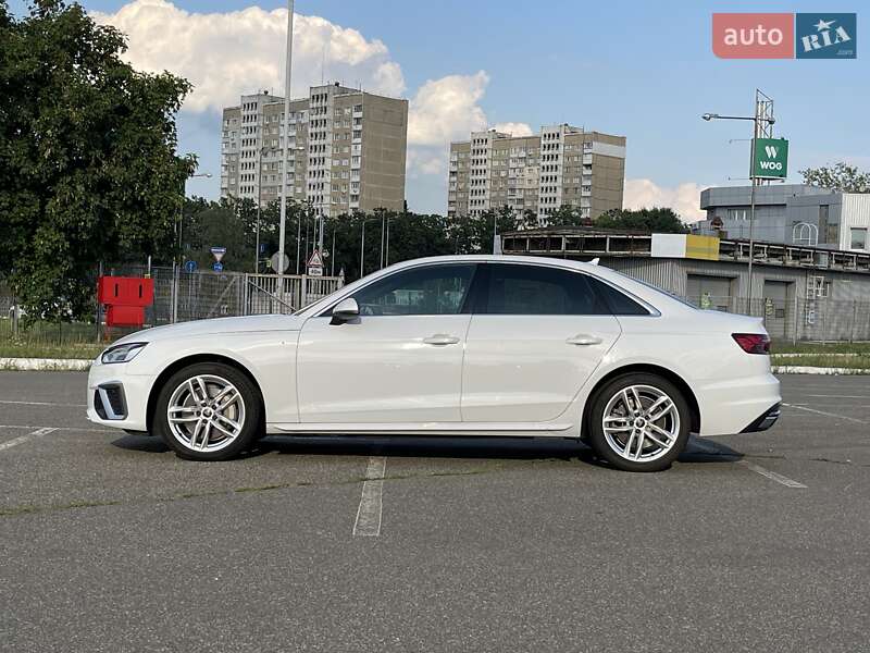 Седан Audi A4 2019 в Киеве