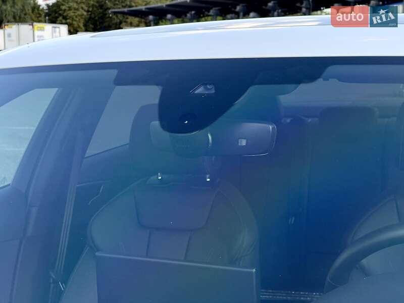 Седан Audi A4 2019 в Киеве