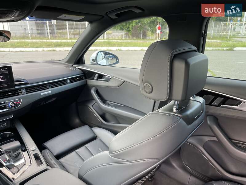 Седан Audi A4 2019 в Киеве