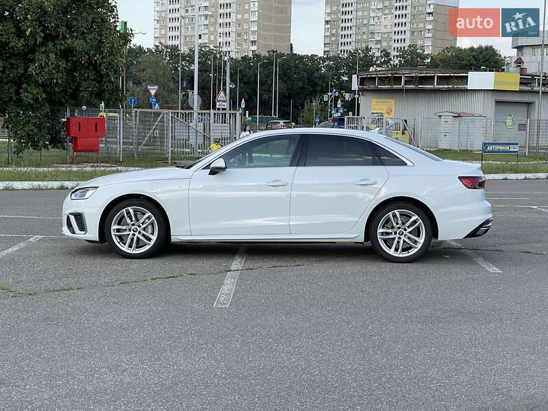 Седан Audi A4 2019 в Киеве