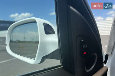 Седан Audi A4 2015 в 