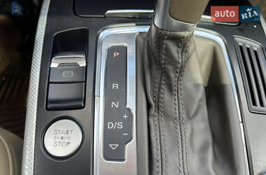 Седан Audi A4 2015 в 