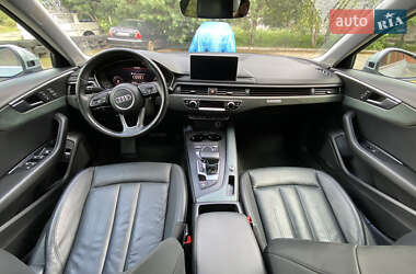 Седан Audi A4 2017 в 