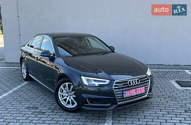 Седан Audi A4 2018 в 