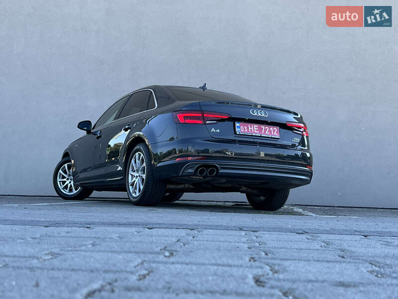 Седан Audi A4 2018 в Дрогобыче