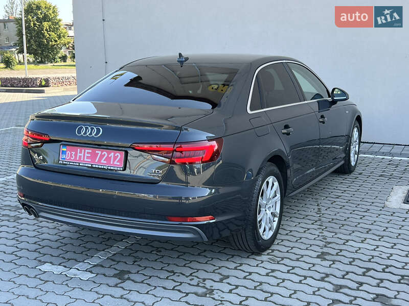 Седан Audi A4 2018 в Дрогобыче