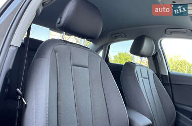 Седан Audi A4 2018 в 