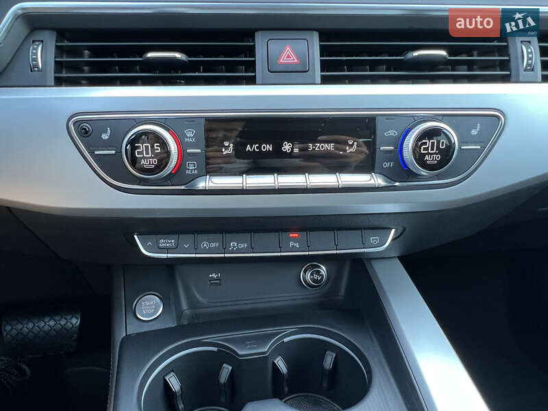 Седан Audi A4 2018 в Дрогобыче