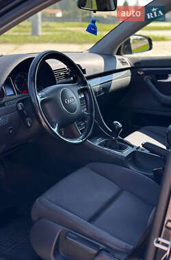 Седан Audi A4 2002 в 