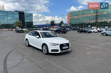 Седан Audi A4 2018 в Киеве