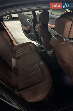 Седан Audi A4 2020 в 