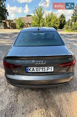 Седан Audi A4 2018 в 