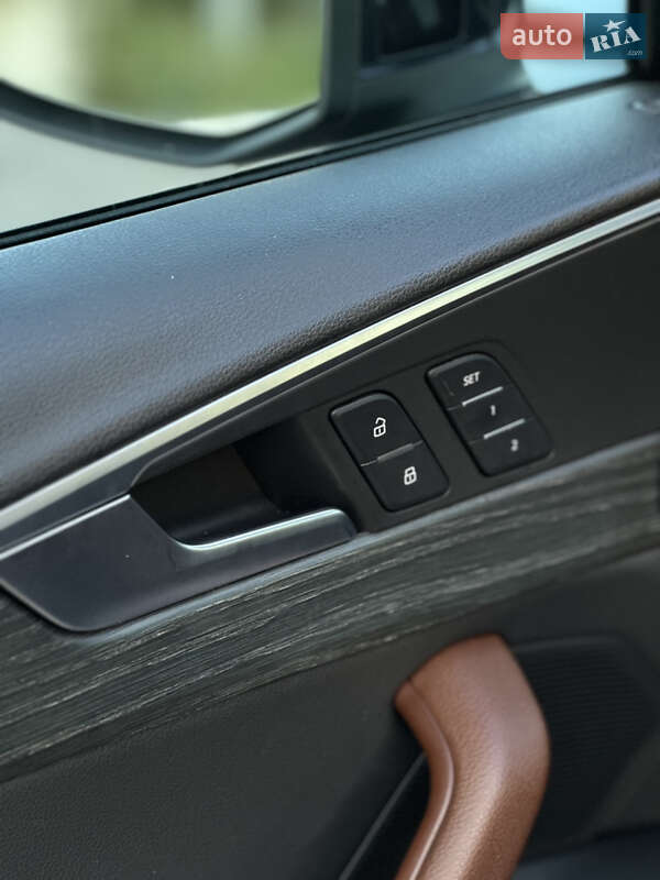 Седан Audi A4 2016 в Львове фото 27 Седан Audi A4 2016 в Львове