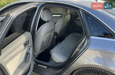 Седан Audi A4 2014 в 