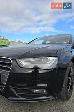 Седан Audi A4 2012 в 