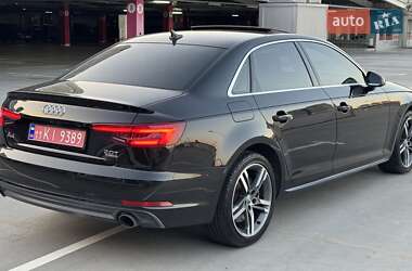 Седан Audi A4 2018 в 