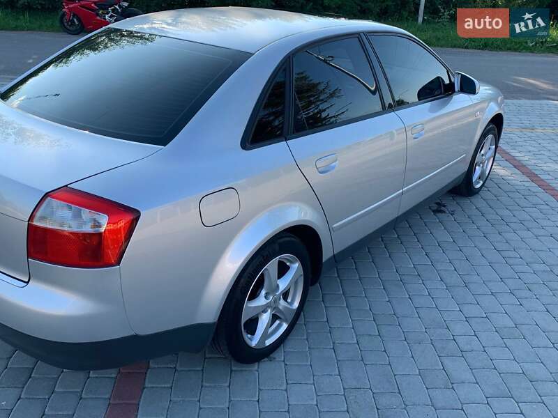 Седан Audi A4 2002 в Старокостянтинові