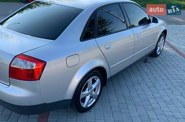 Седан Audi A4 2002 в 
