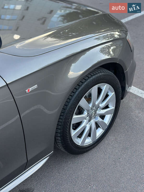 Седан Audi A4 2015 в Києві