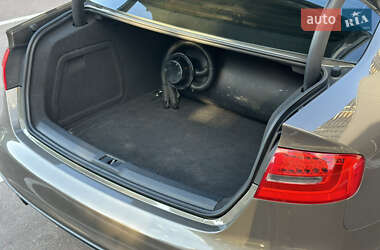 Седан Audi A4 2015 в 
