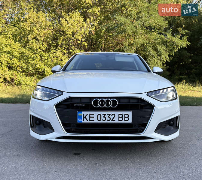 Audi A4 2022
