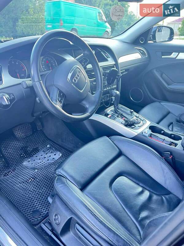 Универсал Audi A4 2011 в Раздельной