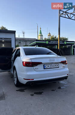 Седан Audi A4 2016 в 