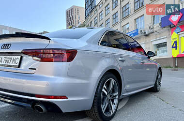 Седан Audi A4 2018 в 