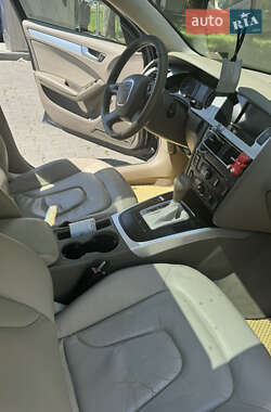 Седан Audi A4 2010 в 