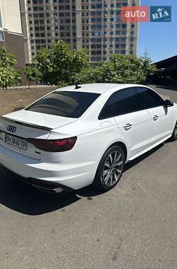 Седан Audi A4 2021 в 