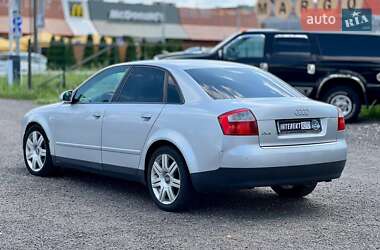 Седан Audi A4 2001 в 