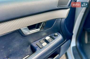 Седан Audi A4 2001 в 