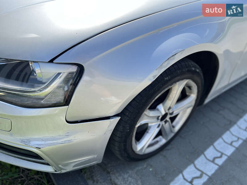 Седан Audi A4 2013 в Львові